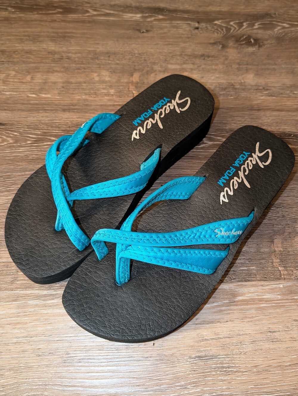 Y2K Sketchers Yoga Slip On Flip-Flops